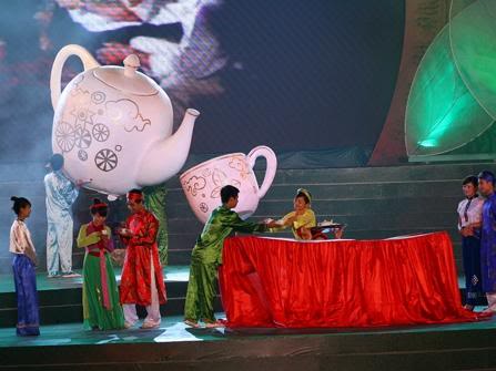 Thăm Thái Nguyên và Festival chè