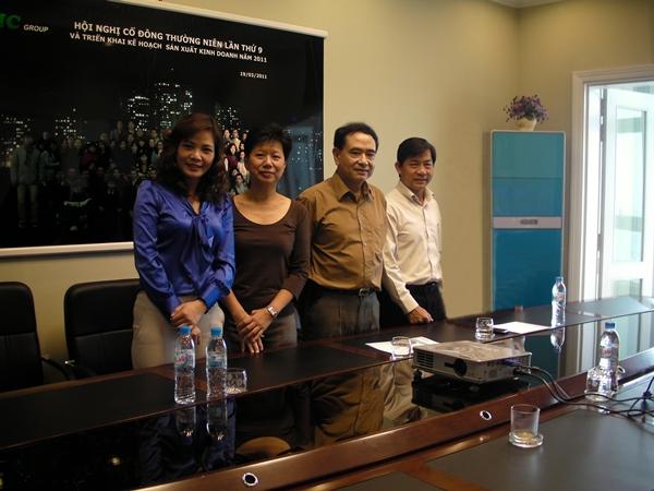 Đón tiếp và làm việc với đại diện của công ty ICSS Singapore